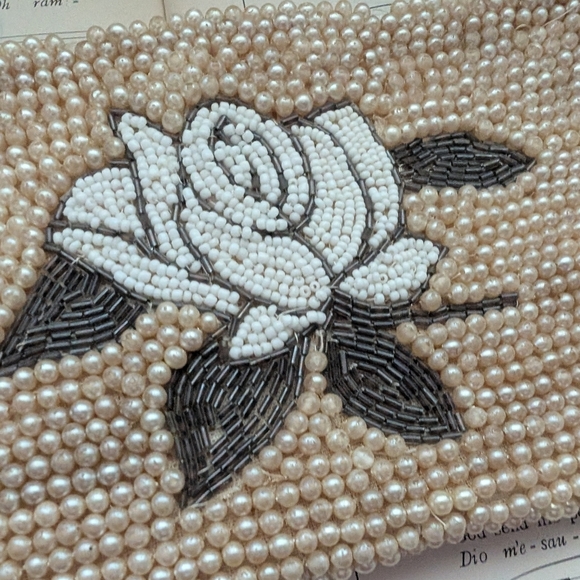 Elegant Pearl Beaded Clutch with Rose Design - Picture 3 of 13
